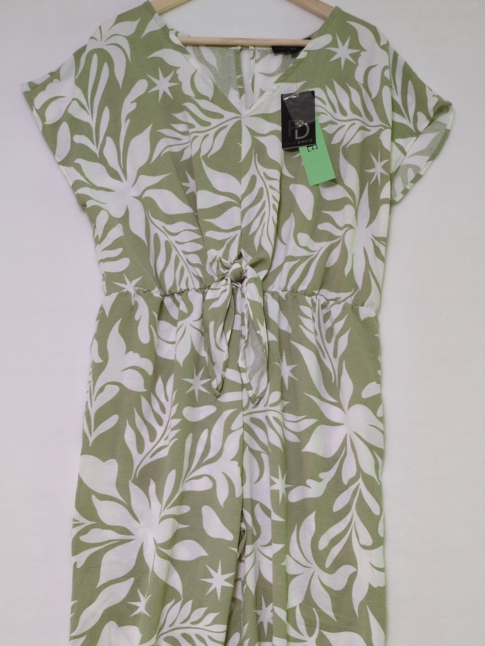 NWT Fred David Olive Green Tropical Tie Front Crop Jumpsuit Petite PXL